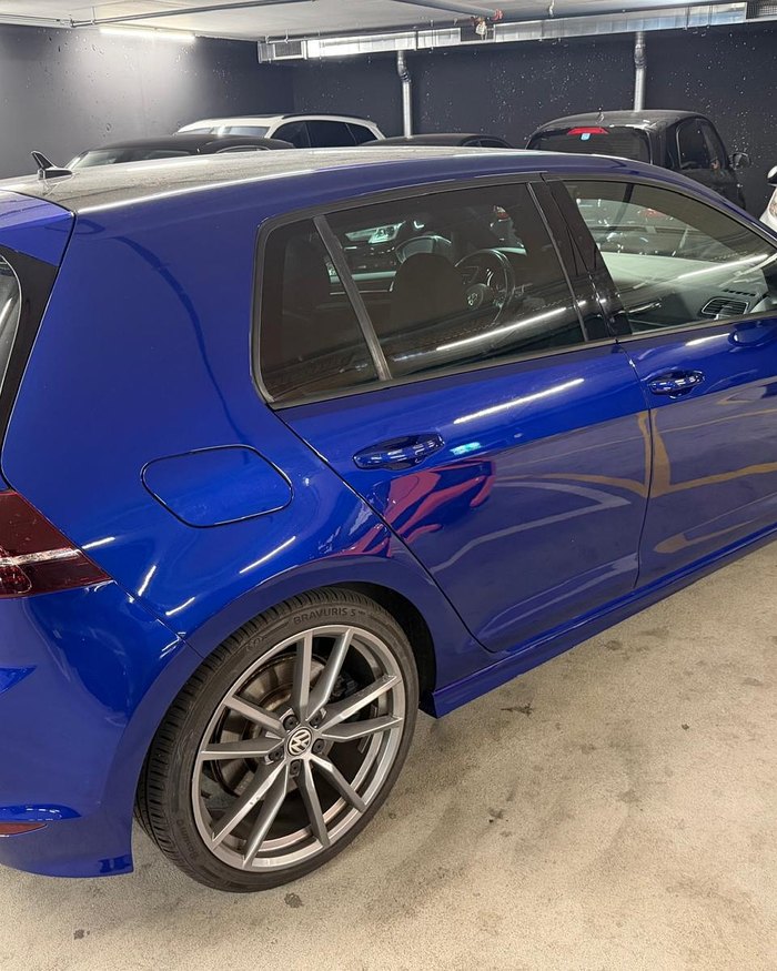 VW Golf R nach abgeschlossener Arbeit